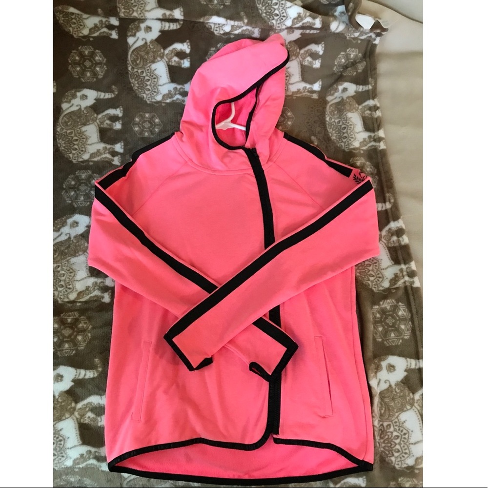 💕✨BRAND NEW W TAGS PINK pink hoodie✨💕